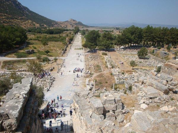 Why Spring is the Perfect Time to Visit the Ancient City of Ephesus