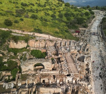The Smart Traveler's Guide: Why November is the Best Time to Visit Ephesus and the Aegean
