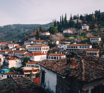  Discovering Şirince: The Ultimate Spring Day Trip for Wine and History