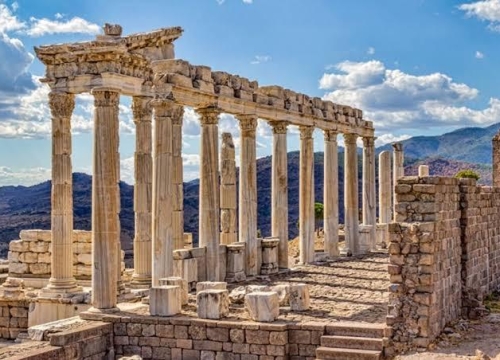 Pergamon (Acropolis & Asclepion) Tour from Izmir