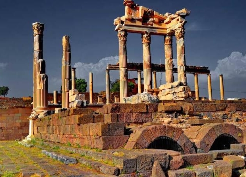 Pergamon (Acropolis & Asclepion) Tour from Izmir